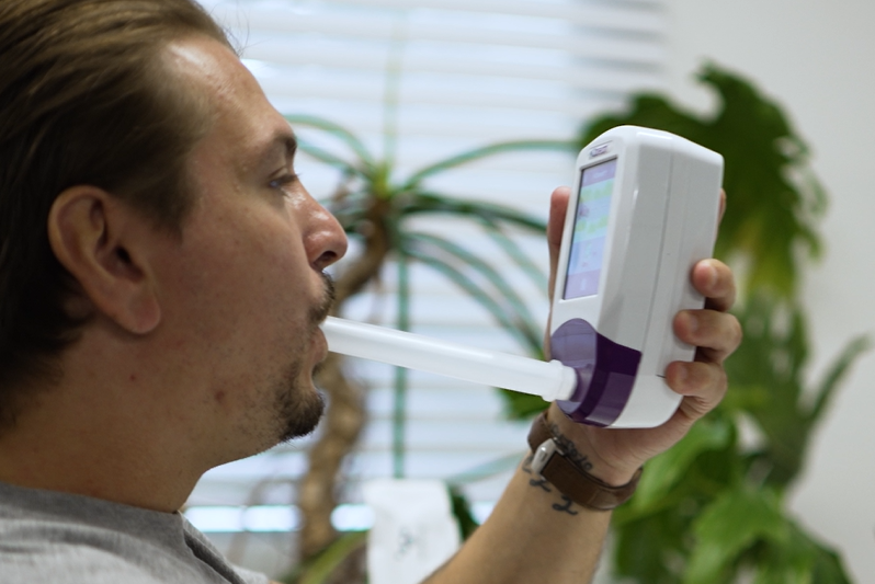 Taking a FeNO test with the NObreath - Advancements in FeNO Testing